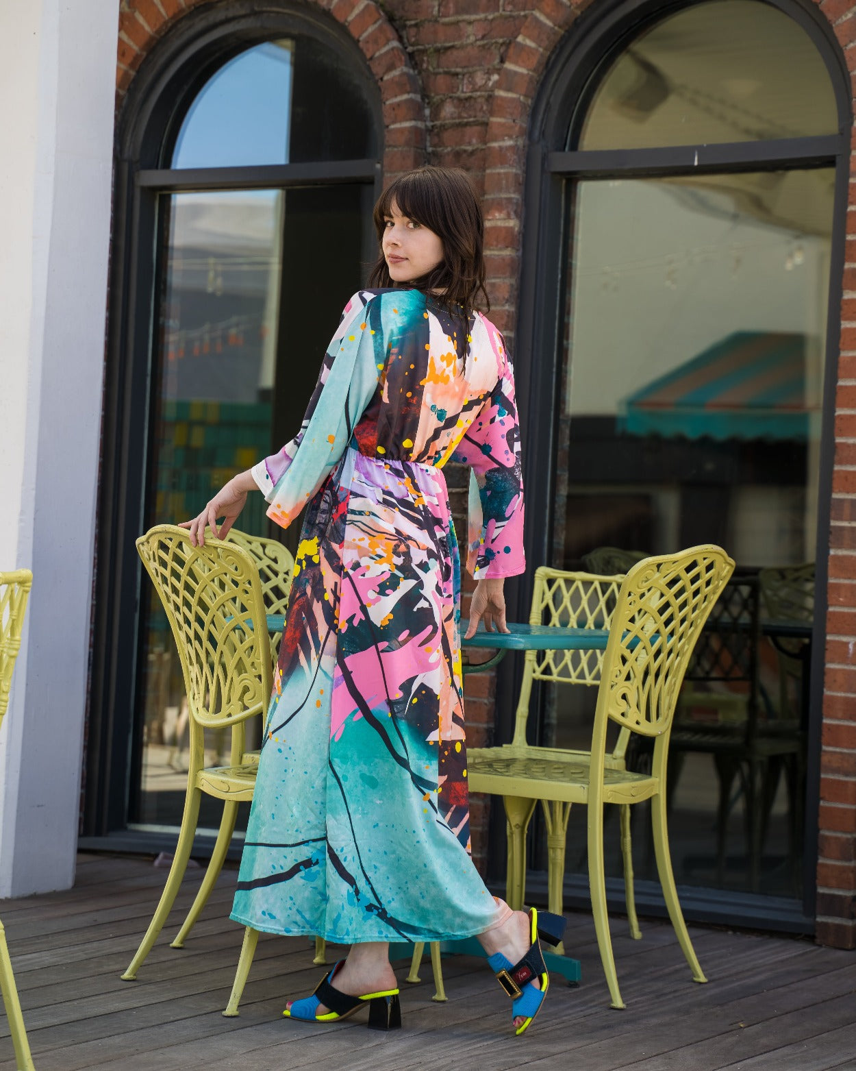 Soft Blue Graphic Print Mid-Sleeve Dress